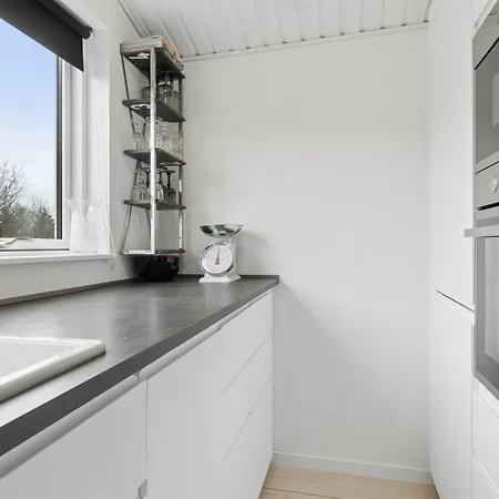 Ally - 1-2km From The Sea By Interhome *
